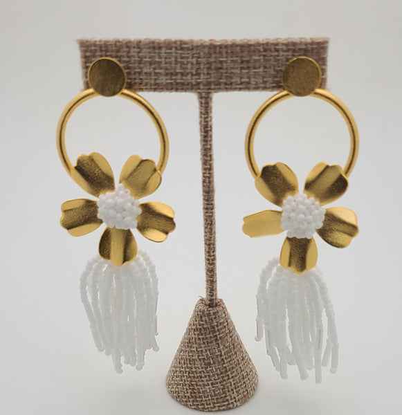 Chloe Earrings (White)