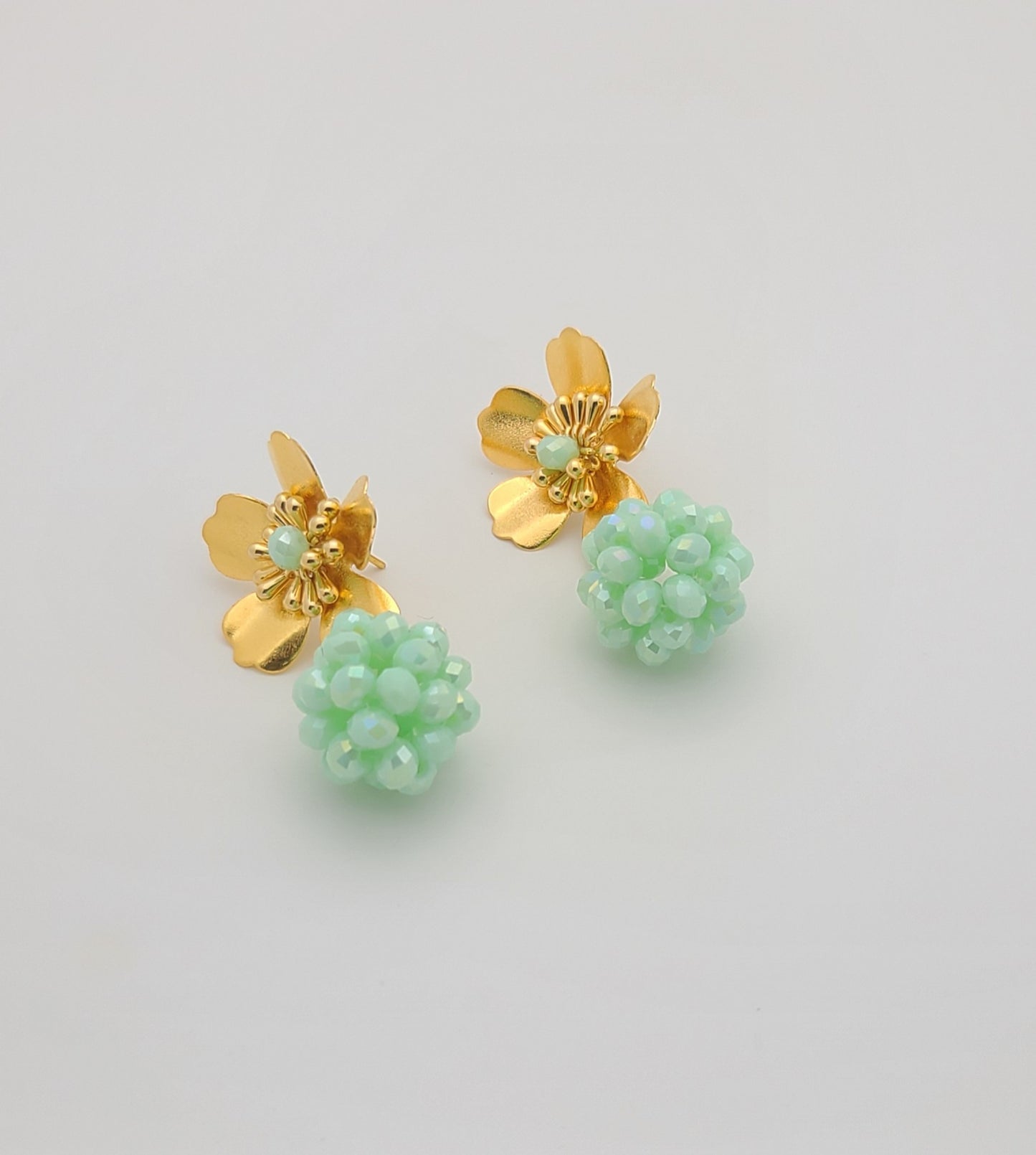 Kate ball Earrings (Mint)