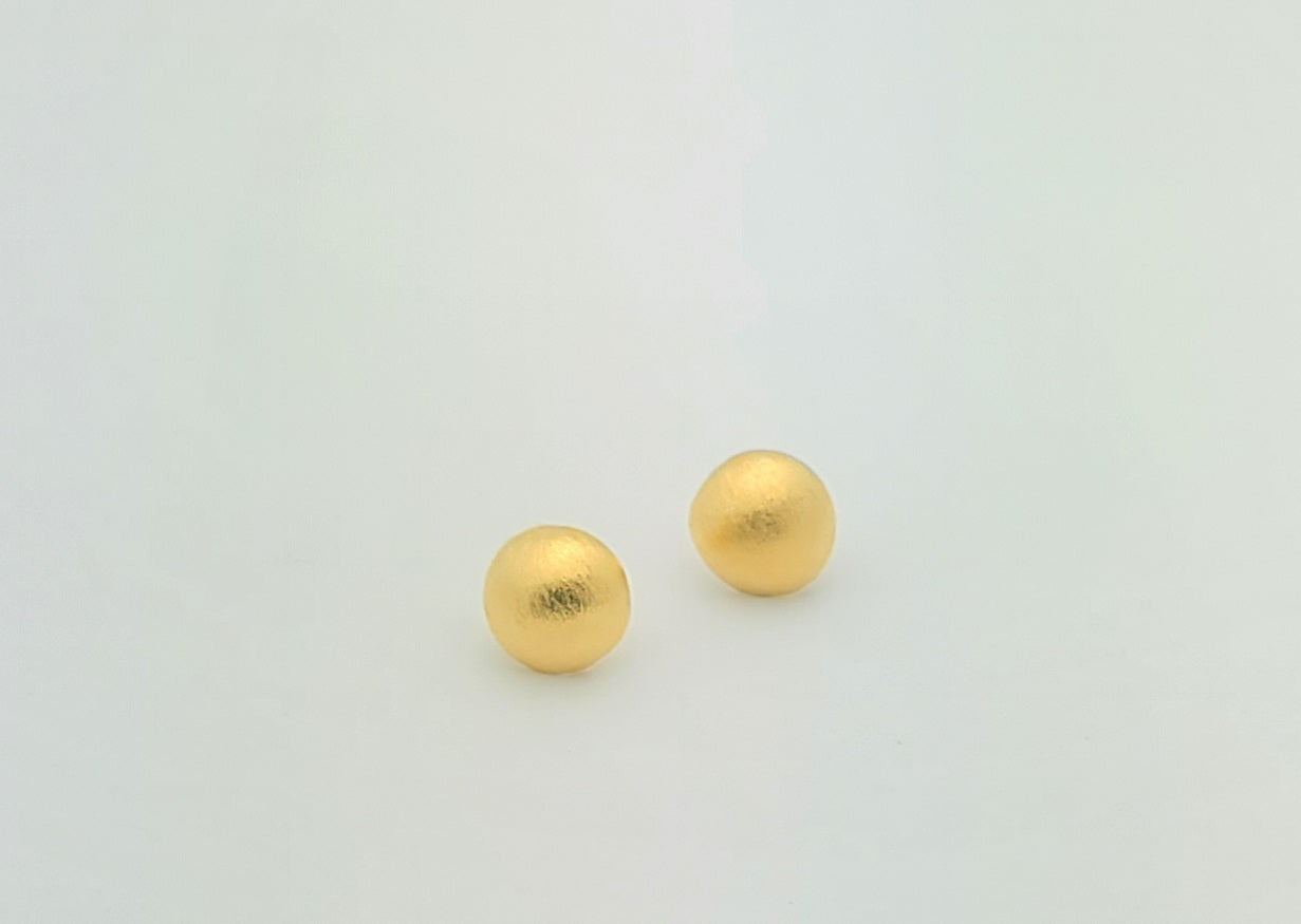 Half dome post earrings (small/gold)