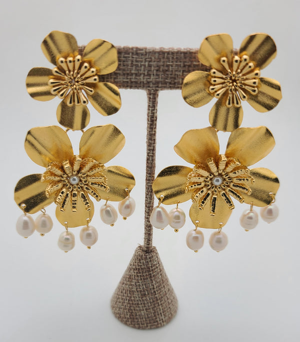 Aubrieta Pearl Earrings (Double Flower)