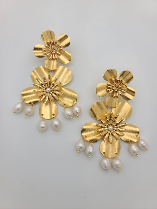 Aubrieta Pearl Earrings (Double Flower)