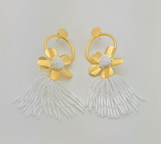 Chloe Earrings (White)