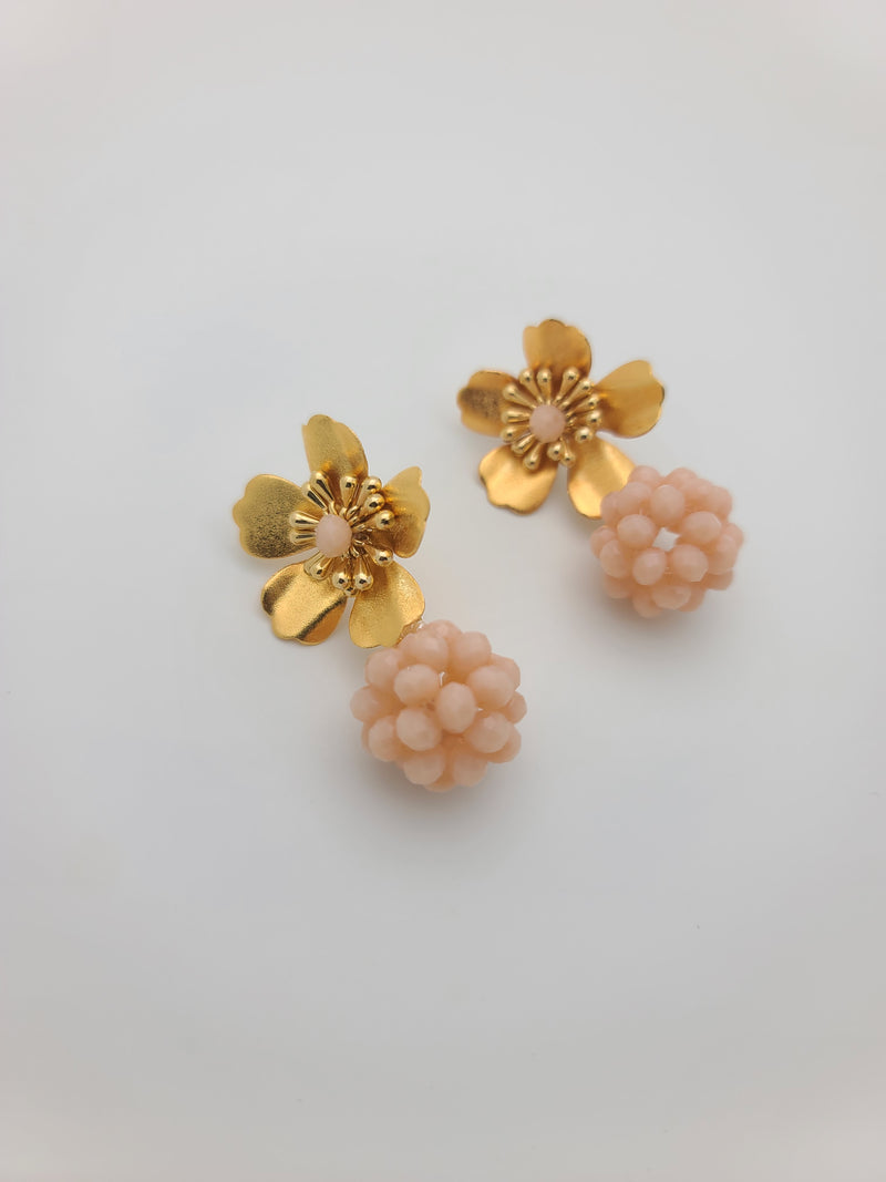 Kate Ball Earrings (Beige)