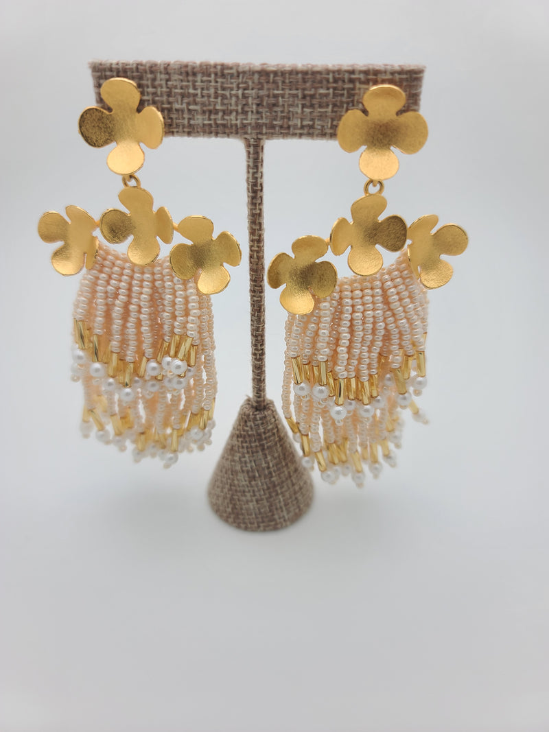 Cascade Earrings ( Beige/pearl/gold)