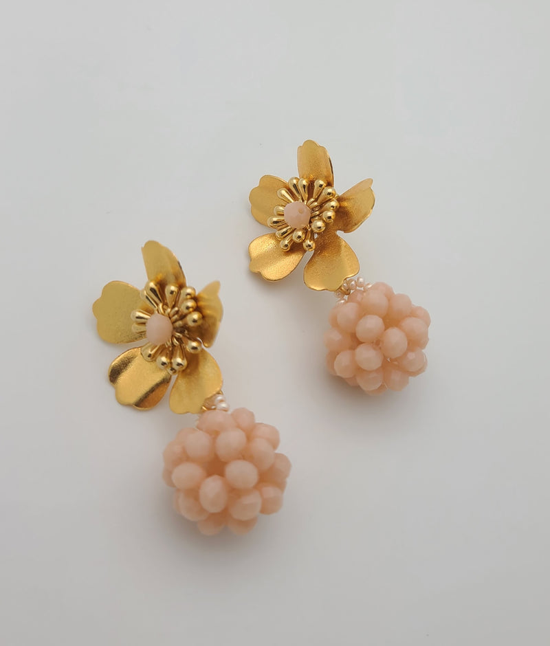 Kate ball Earrings (Beige)