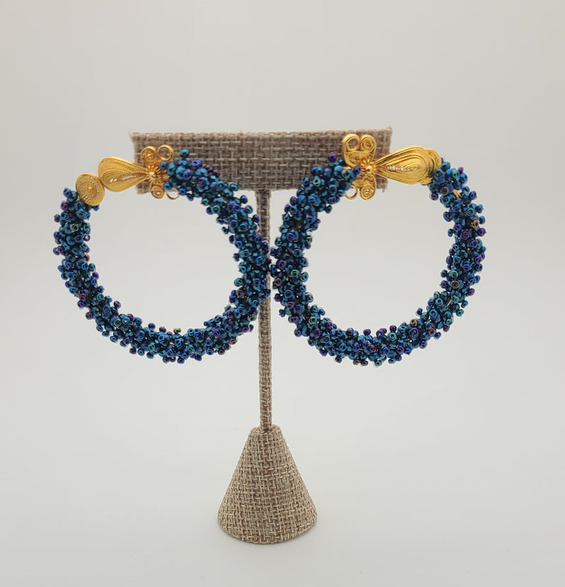 Melania beaded hoops (blue)