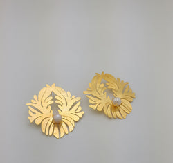 Acanthus Earrings (Pearl/Gold)