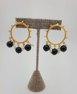 Margot Earrings (Pearls/Black agate)