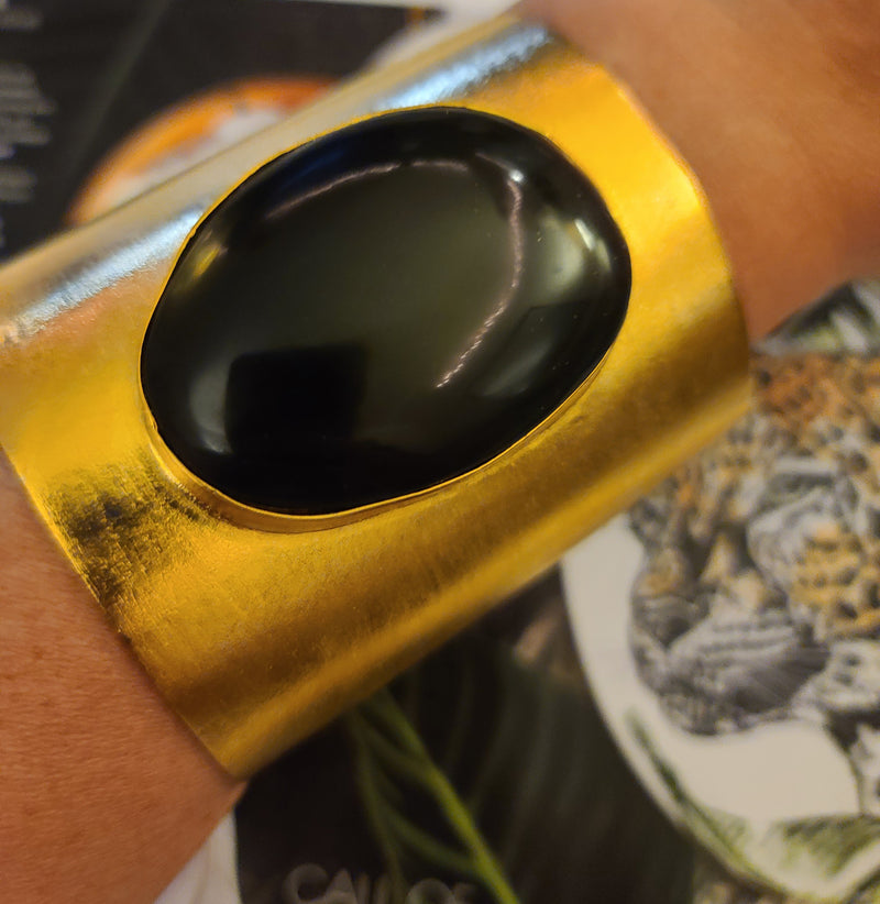Trizia Stone Cuff (Black Agate)
